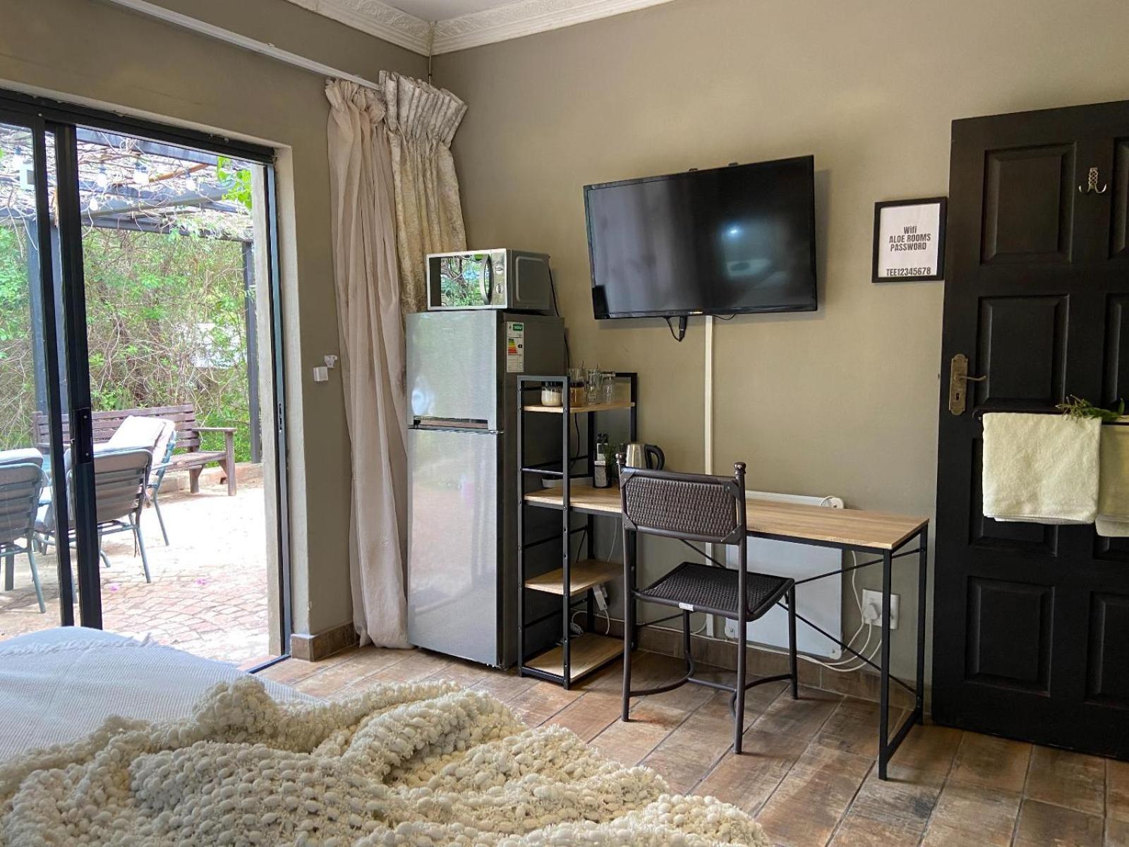 Aloe Guesthouse Klerksdorp Bilik gambar