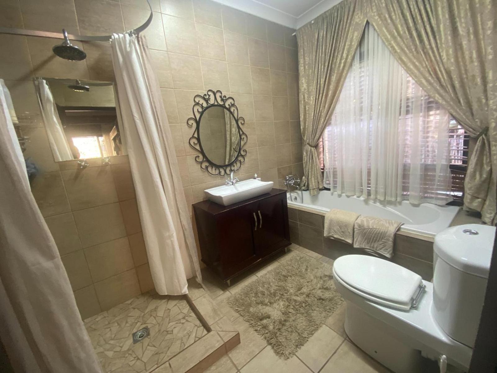 Aloe Guesthouse Klerksdorp Bilik gambar
