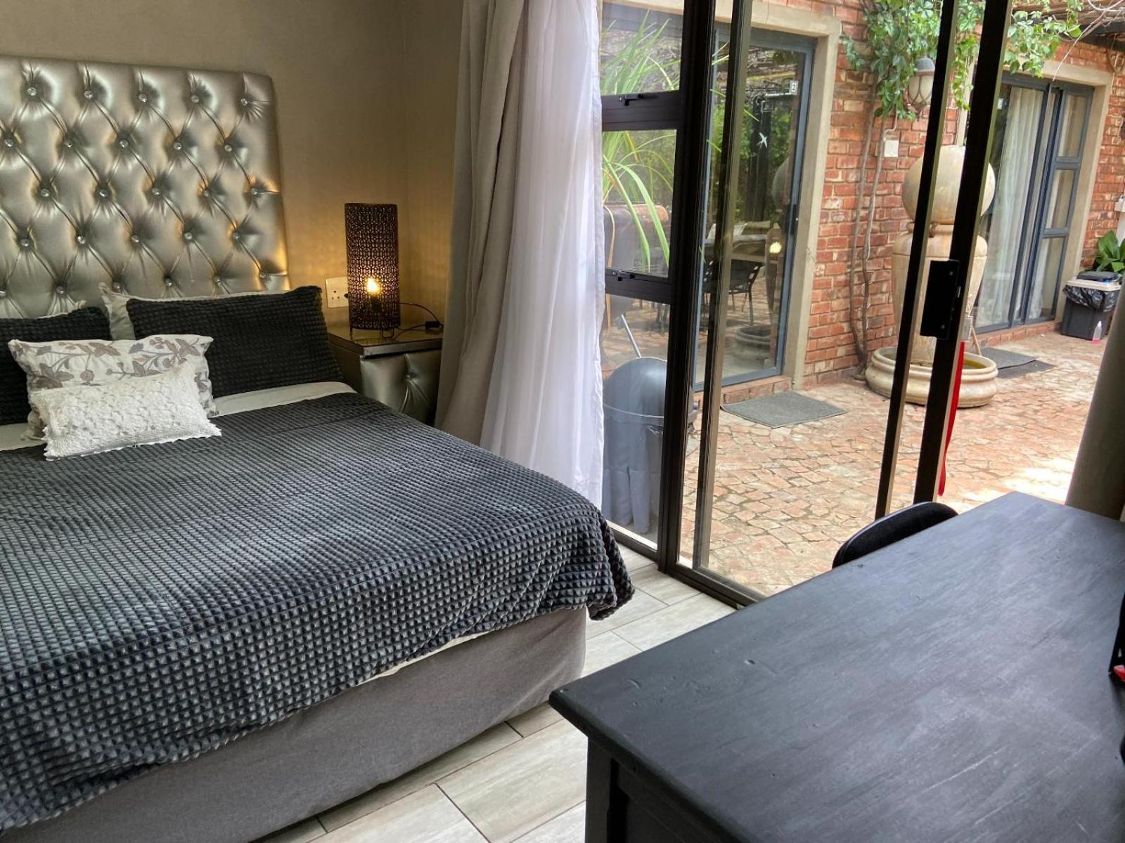 Aloe Guesthouse Klerksdorp Bilik gambar